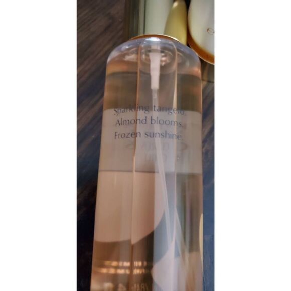 NEW VICTORIA'S SECRET SET - Picture 3 of 5